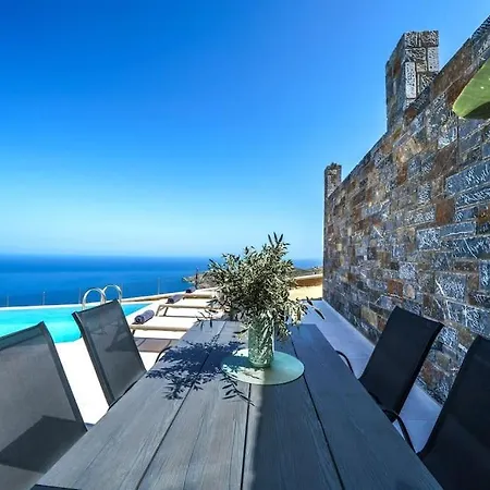 Hilltop Luxury With Private Pool And Sea View