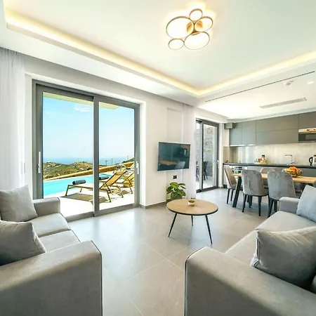 Hilltop Luxury With Private Pool And Sea View Villa