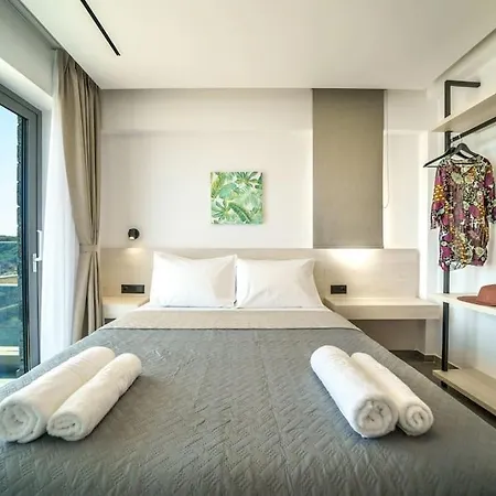 Hilltop Luxury With Private Pool And Sea View Willa