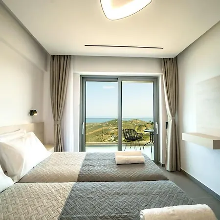 Hilltop Luxury With Private Pool And Sea View *